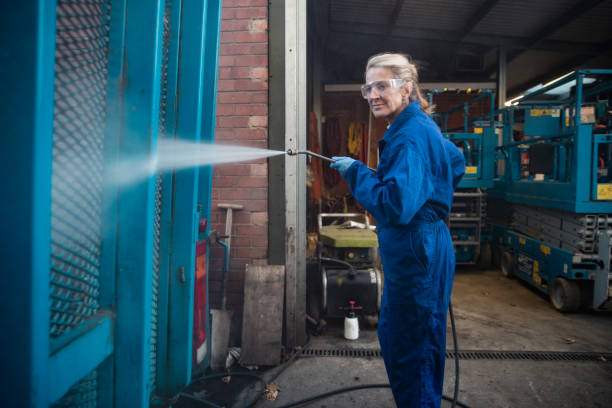 Best Rust Removal  in Golden Shores, AZ